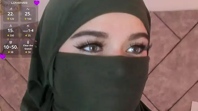 Snapshot of anna-henao chatting on February 2026 09:10:02 PM anna-henao online show from February 2026 09:10:02 PM