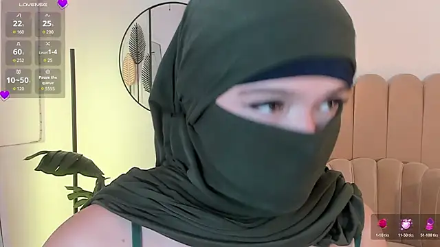 anna-henao online show from April 2026 08:25:02 PM