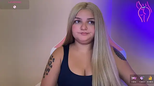 Snapshot of SweetPaige_ chatting on February 2025 09:16:01 PM SweetPaige online show from February 2025 09:16:01 PM