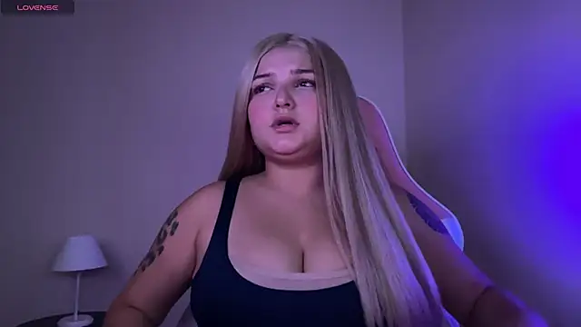 Snapshot of SweetPaige_ chatting on February 2025 07:47:02 PM SweetPaige online show from February 2025 07:47:02 PM