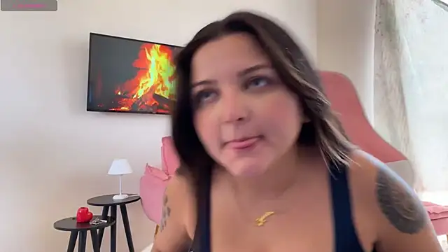 Snapshot of SweetPaige_ chatting on March 2025 04:02:01 PM SweetPaige online show from March 2025 04:02:01 PM