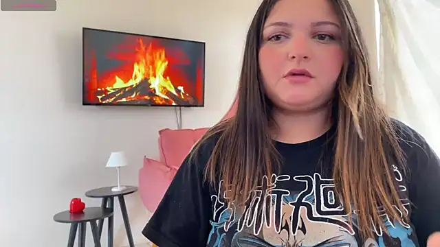 Snapshot of SweetPaige_ chatting on March 2025 05:39:01 PM SweetPaige online show from March 2025 05:39:01 PM