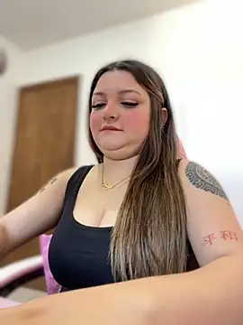 Snapshot of SweetPaige_ chatting on October 2025 04:06:02 PM SweetPaige online show from October 2025 04:06:02 PM