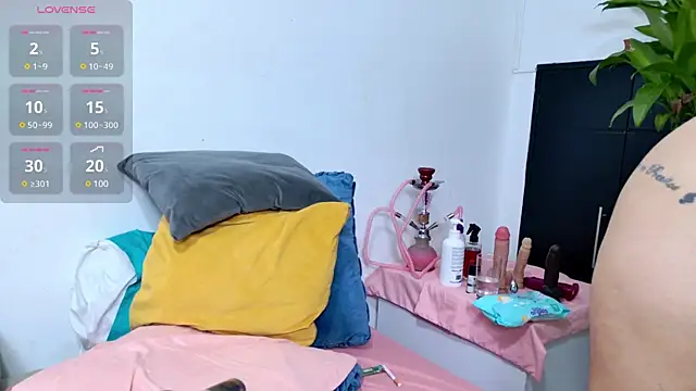 jamilaross online show from December 2024 10:59:02 PM