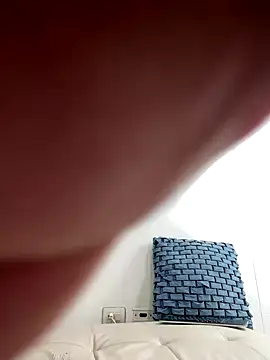 jamilaross online show from September 2025 08:55:02 PM