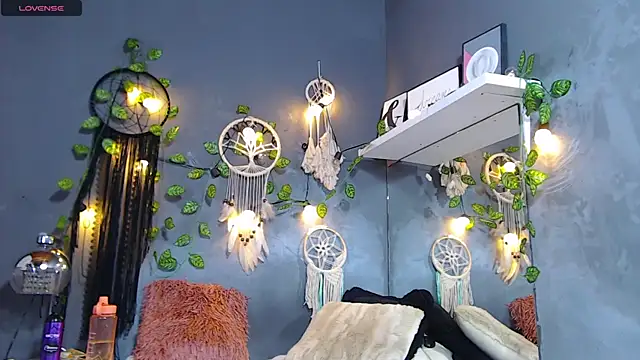 ItsVenuss online show from March 2025 09:59:02 PM