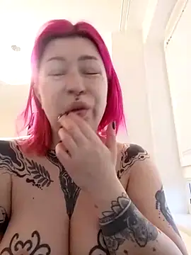 Snapshot of divine_eve chatting on February 2025 02:34:01 PM divine eve online show from February 2025 02:34:01 PM