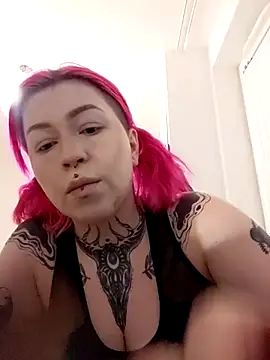 Snapshot of divine_eve chatting on February 2025 09:11:02 PM divine eve online show from February 2025 09:11:02 PM