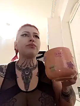 Snapshot of divine_eve chatting on February 2025 09:05:02 PM divine eve online show from February 2025 09:05:02 PM