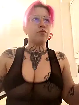 Snapshot of divine_eve chatting on March 2025 09:26:02 PM divine eve online show from March 2025 09:26:02 PM