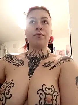 Snapshot of divine_eve chatting on March 2025 06:43:01 PM divine eve online show from March 2025 06:43:01 PM