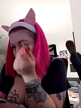 Snapshot of divine_eve chatting on March 2025 10:26:02 PM divine eve online show from March 2025 10:26:02 PM