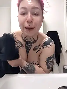 Snapshot of divine_eve chatting on March 2025 11:12:02 AM divine eve online show from March 2025 11:12:02 AM