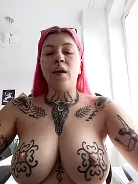 Snapshot of divine_eve chatting on September 2025 09:20:02 AM divine eve online show from September 2025 09:20:02 AM