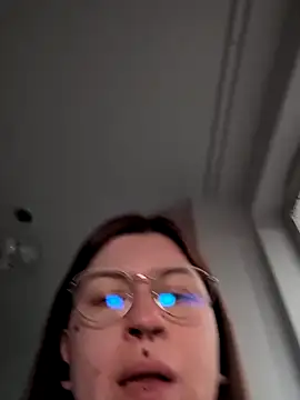 Snapshot of divine_eve chatting on November 2025 12:38:02 PM divine eve online show from November 2025 12:38:02 PM