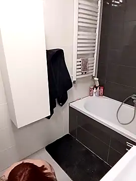 Snapshot of divine_eve chatting on December 2025 10:47:02 PM divine eve online show from December 2025 10:47:02 PM