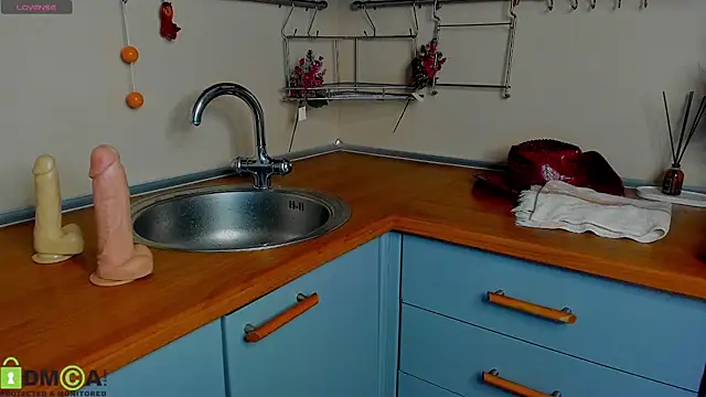 Snapshot of mira_robinsonnn chatting on February 2025 07:38:01 PM mira robinsonnn online show from February 2025 07:38:01 PM