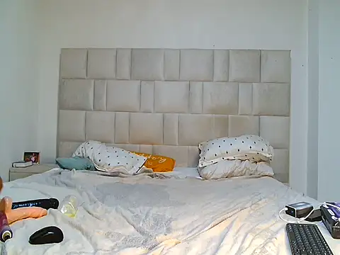 star gurl online show from November 2025 05:48:02 PM