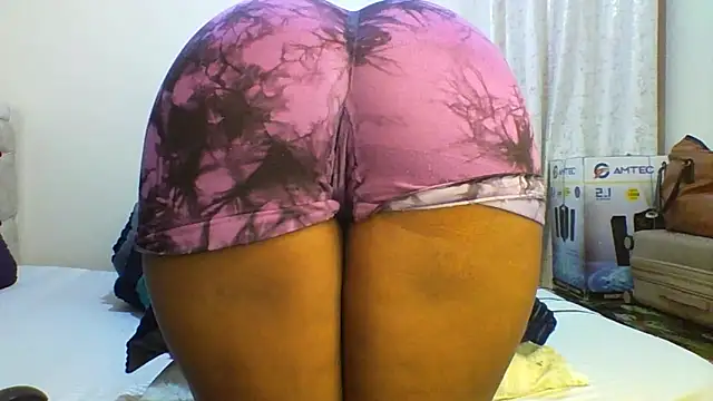 Petitiebooty online show from February 2026 06:54:02 AM