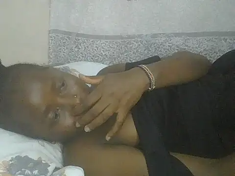 Snapshot of pretty_nanah chatting on November 2025 08:30:01 PM pretty nanah online show from November 2025 08:30:01 PM