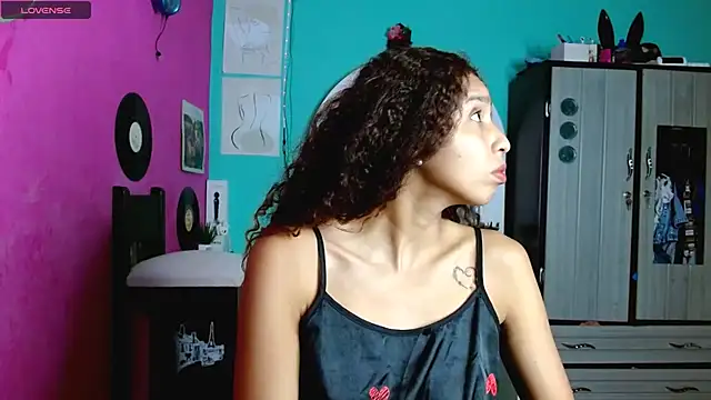 sensitive brunette online show from October 2025 11:56:02 PM