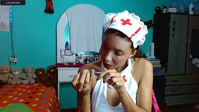 sensitive brunette online show from December 2025 12:29:01 AM