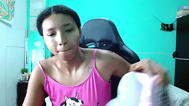 sensitive brunette online show from August 2026 12:09:01 AM