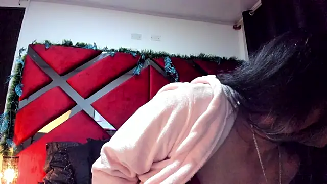 Snapshot of Kendra-Foxxy chatting on January 2025 12:59:02 AM Kendra-Foxxy online show from January 2025 12:59:02 AM