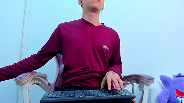 JeanRam18 online show from December 2025 12:01:02 PM