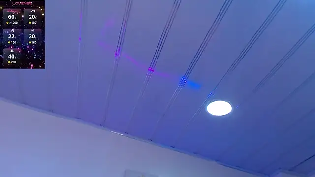 Snapshot of candy_lux_ chatting on May 2026 04:11:02 PM candy lux online show from May 2026 04:11:02 PM