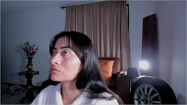 Lauren A online show from October 2025 07:23:01 PM