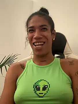 Snapshot of turabbitxx chatting on September 2025 03:24:01 PM turabbitxx online show from September 2025 03:24:01 PM