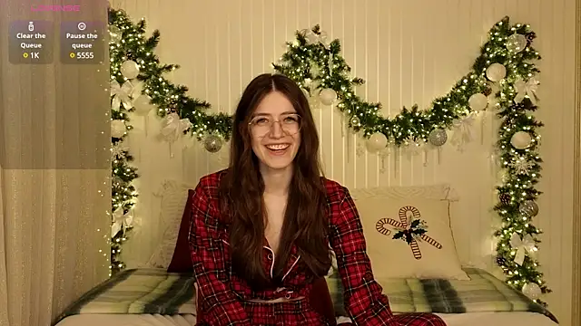 Ester Hill online show from January 2025 11:45:01 PM