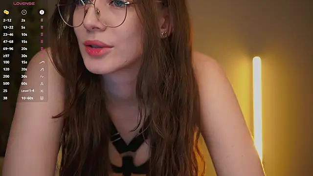 Ester Hill online show from January 2026 01:20:01 AM