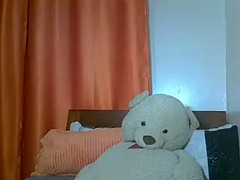 Snapshot of freaky_juicy chatting on March 2025 03:06:01 AM freaky juicy online show from March 2025 03:06:01 AM