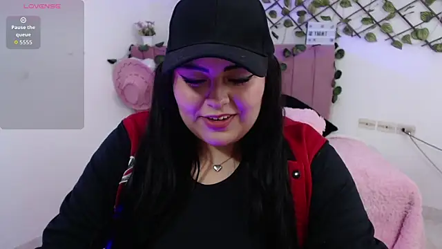 Snapshot of moon_sunflower chatting on November 2025 11:36:02 PM moon sunflower online show from November 2025 11:36:02 PM