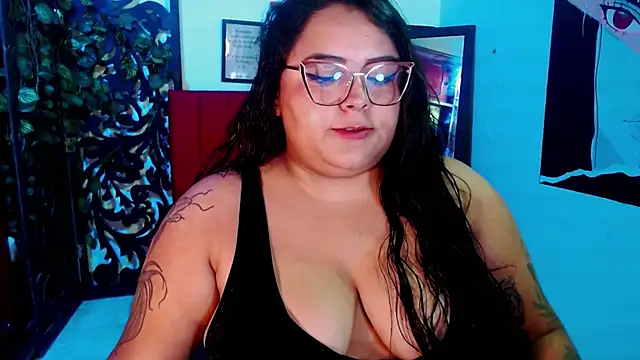 Snapshot of moon_sunflower chatting on November 2025 11:27:01 PM moon sunflower online show from November 2025 11:27:01 PM