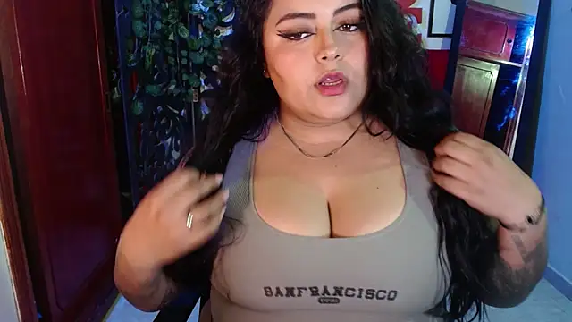 Snapshot of moon_sunflower chatting on November 2025 11:28:01 PM moon sunflower online show from November 2025 11:28:01 PM