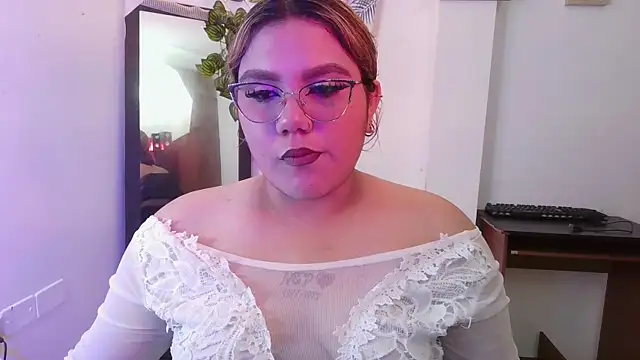 moon sunflower online show from June 2026 08:00:01 PM