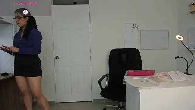 Snapshot of susana_monroy chatting on October 2025 07:01:01 PM susana monroy online show from October 2025 07:01:01 PM