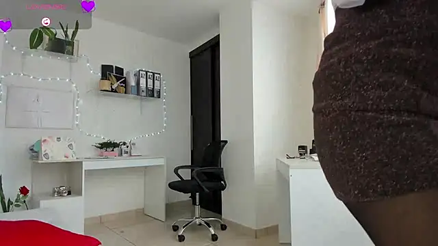 Snapshot of susana_monroy chatting on May 2026 07:09:01 PM susana monroy online show from May 2026 07:09:01 PM