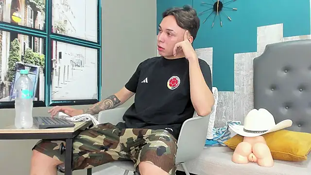 Rhaegal hot online show from December 2024 04:50:01 PM