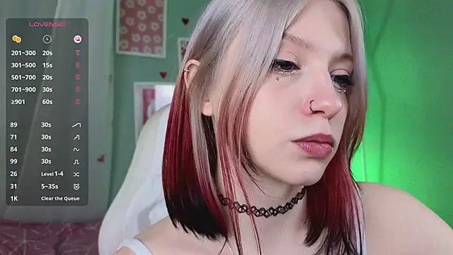 Snapshot of arielabradberry chatting on February 2026 11:42:02 AM arielabradberry online show from February 2026 11:42:02 AM