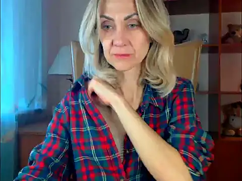 Snapshot of Tanya6547 chatting on November 2025 09:55:02 AM Tanya6547 online show from November 2025 09:55:02 AM