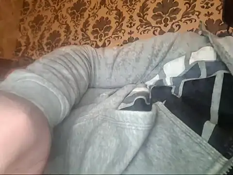 Snapshot of Basszos88i chatting on January 2025 03:40:02 PM Basszos88i online show from January 2025 03:40:02 PM