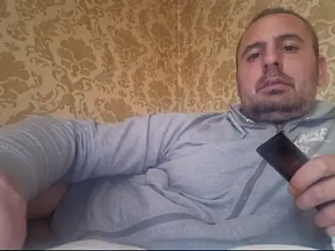 Snapshot of Basszos88i chatting on October 2025 12:06:01 PM Basszos88i online show from October 2025 12:06:01 PM