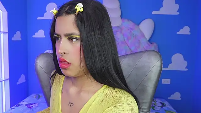 Snapshot of miss_romyna chatting on November 2025 11:00:01 AM miss romyna online show from November 2025 11:00:01 AM