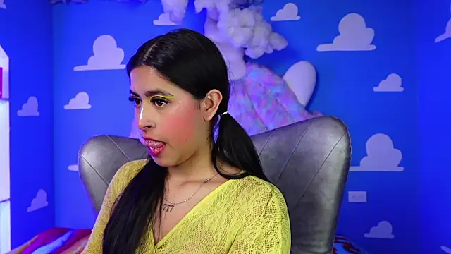 Snapshot of miss_romyna chatting on May 2026 11:04:02 AM miss romyna online show from May 2026 11:04:02 AM