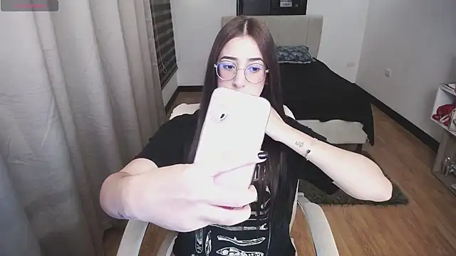 Imkitty-Horny online show from September 2025 02:55:02 AM