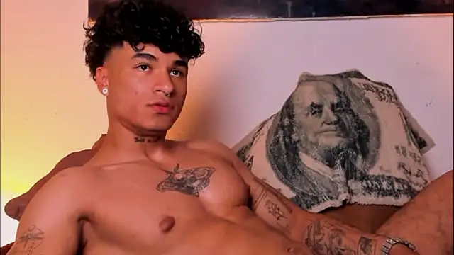 Snapshot of Thomas_Fit1 chatting on March 2025 02:28:02 AM Thomas Fit1 online show from March 2025 02:28:02 AM